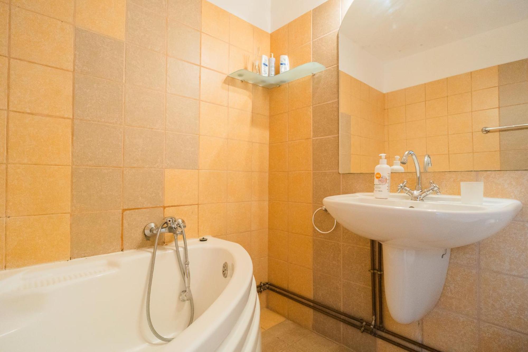 Rustic & Spacious 3br Appartamento Bucarest