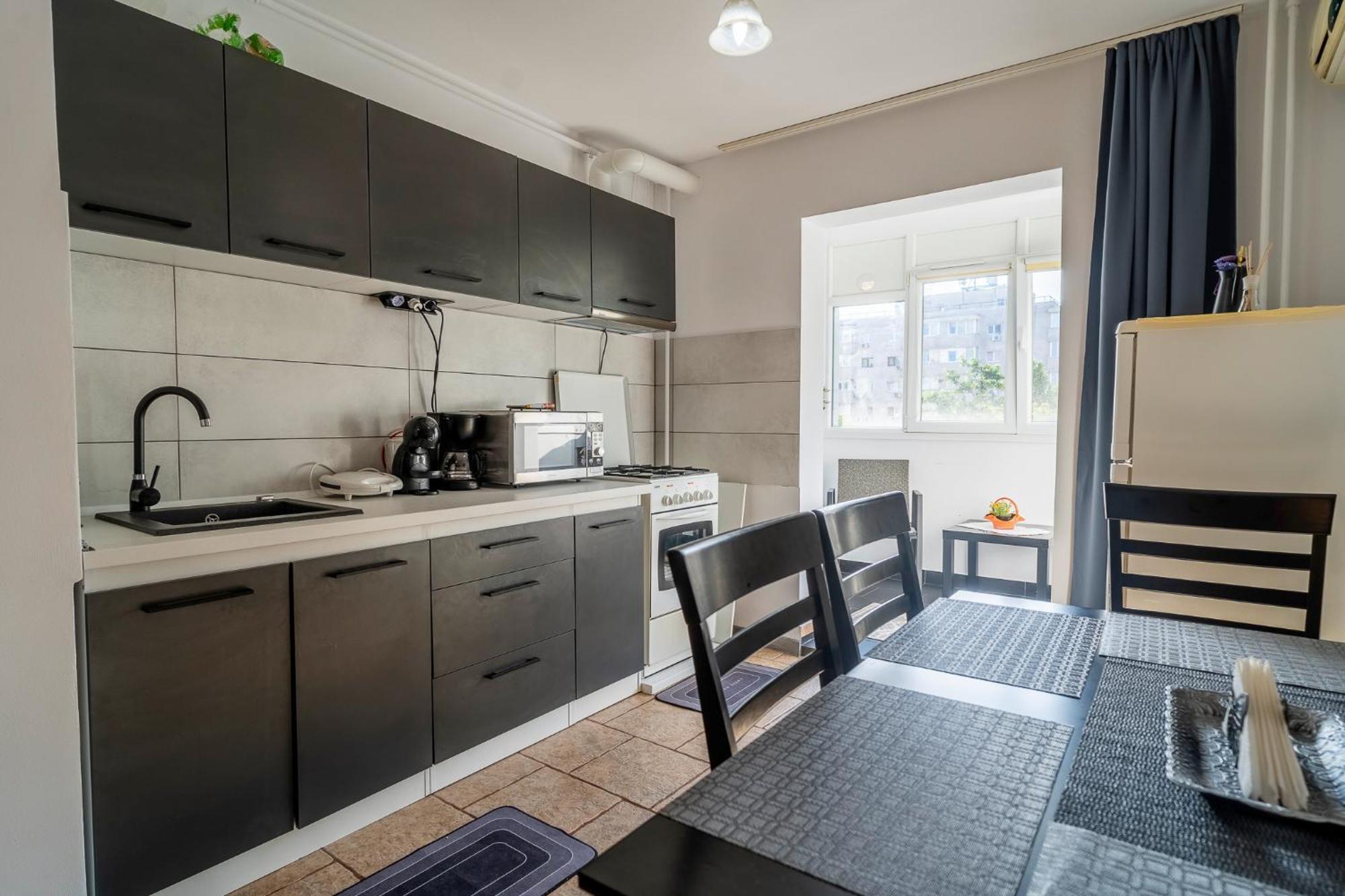 Rustic & Spacious 3br Appartamento Bucarest