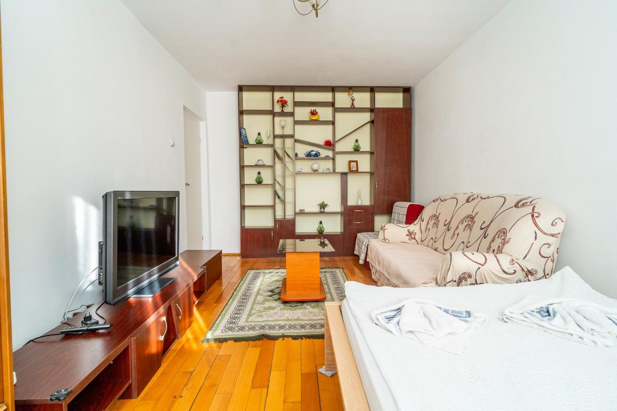 Rustic & Spacious 3br Bukarest
